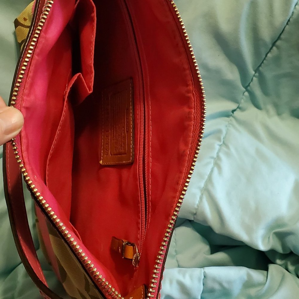 Coach Tan/Pink Zip Bag